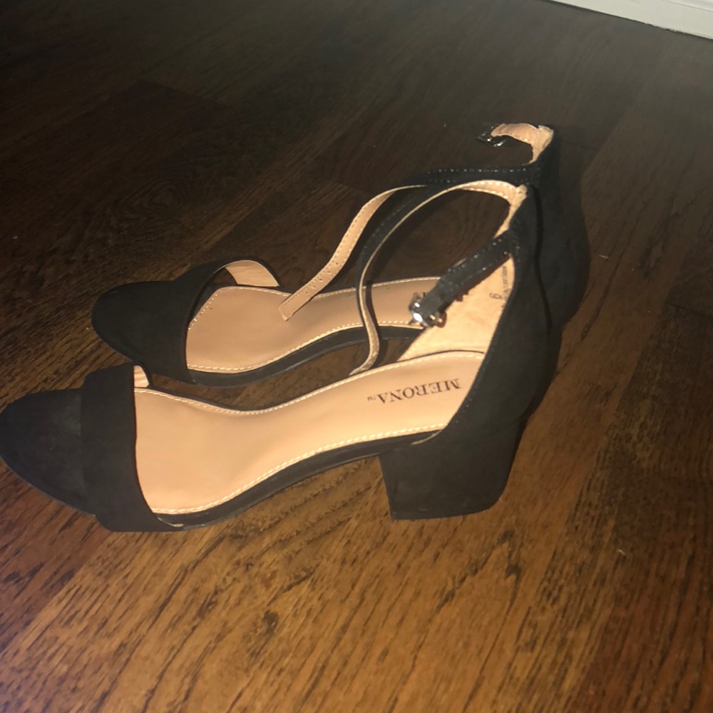 Black basic heels